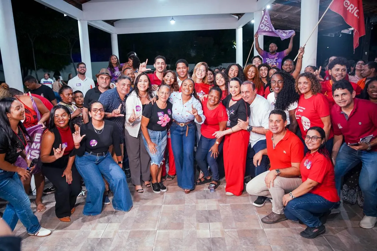 Plenária da pré-campanha de Cricielle reúne quase mil pessoas na região Itaqui-Bacanga e conta com a presença de Marcus Brandão, Audrea Noleto e Coletivo Nós